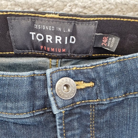 Torrid Premium Sky High Rise Size 24R Skinny Distressed Stretch Denim Jeans - Picture 2 of 10